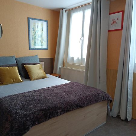 Chambre Dans Le Centre Historique Pont-Audemer Bagian luar foto